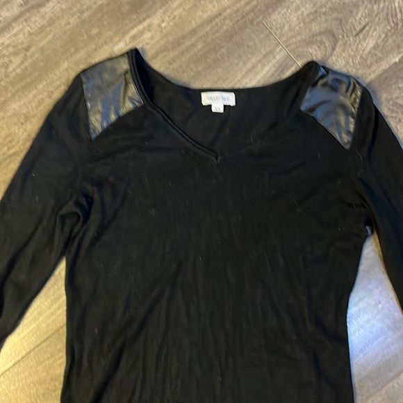 Black sweater size m - Picture 2 of 6